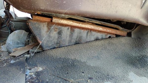 1981-1993 Dodge D350 Dodge D350 Pair Seat Mount And Track Slider Oem — photo 3