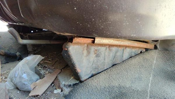 1981-1993 Dodge D350 Dodge D350 Pair Seat Mount And Track Slider Oem — photo 4