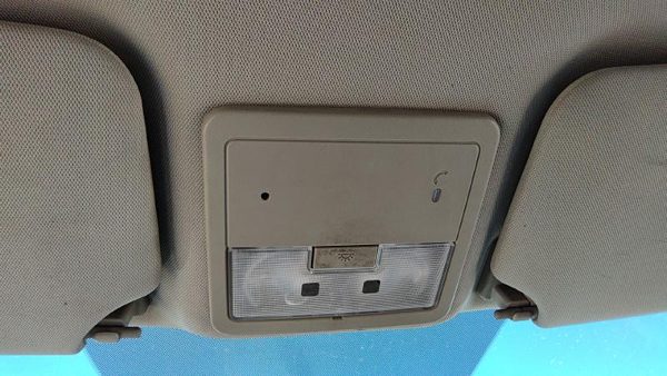 2007 Nissan Sentra Center Overhead Console Oem Dome Light Map Lamp Cubby Black W — photo 2