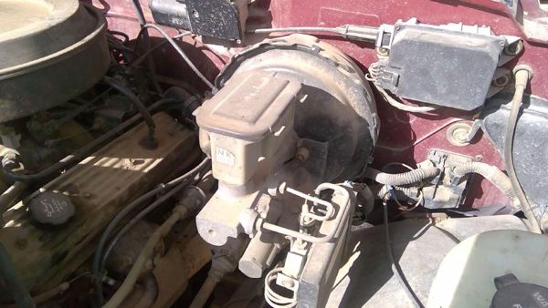 88-93 Gmc Sierra 2500 Power Brake Booster Master Cylinder Rear Wheel Abs Unit — photo 2