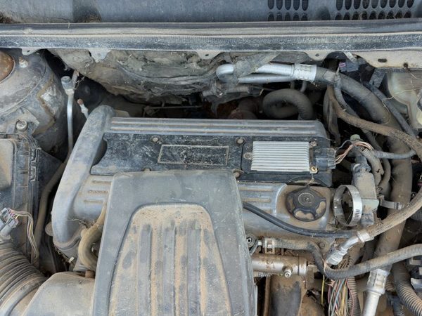 2005-2006 Chevy Cobalt Valve Cover Oem 2.2L 24426735 — photo 3