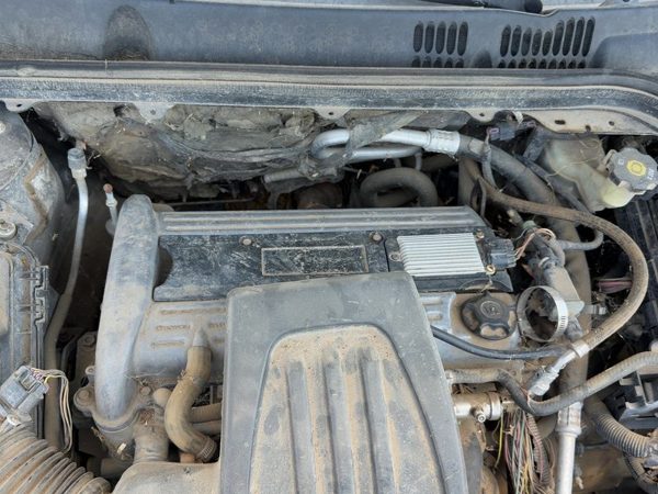 2005-2006 Chevy Cobalt Valve Cover Oem 2.2L 24426735 — photo 4