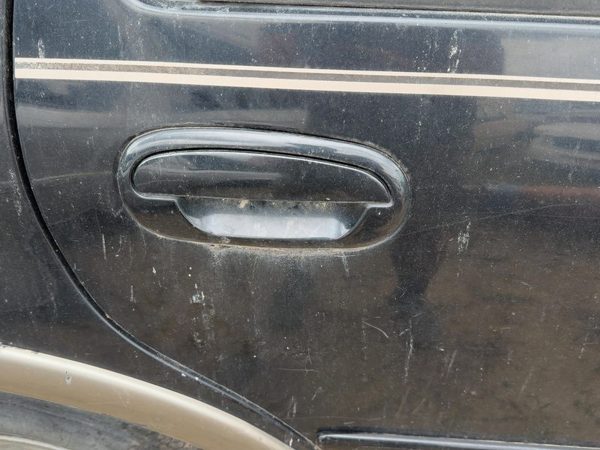 97-02 Ford Expedition Passenger Right Rear Outside Door Handle Oem Back Black — photo 3