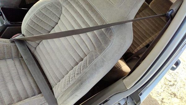 1994 Jeep Grand Cherokee Driver Left Front Seat Belt Retractor Oem Shoulder Gray — photo 1