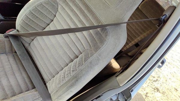 1994 Jeep Grand Cherokee Driver Left Front Seat Belt Retractor Oem Shoulder Gray — photo 3