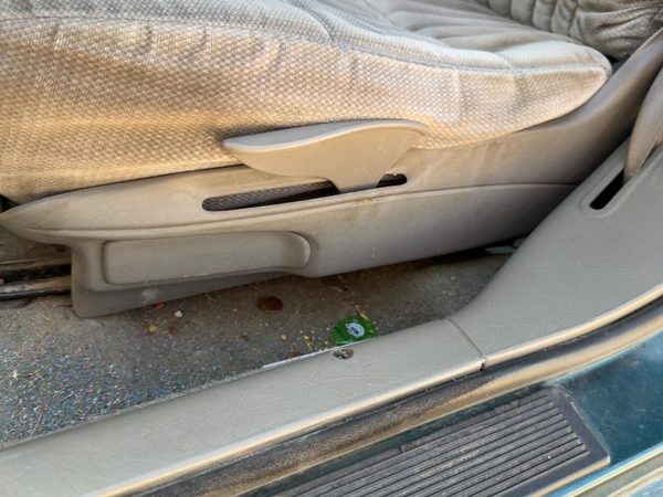 1995-1999 Chevy Lumina Driver Left Side Seat Trim Panel OEM Shale 92B — photo 3