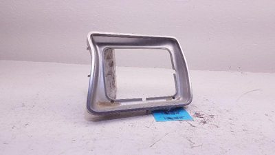 1978-1979 Ford F100 Passenger Headlight Door Chrome Surround Trim Oem D8tz13064e