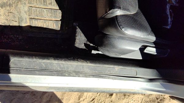 2006-2010 Vw Passat Driver Left Lower Sill Step Moulding Trim Panel Oem Qq Black — photo 2