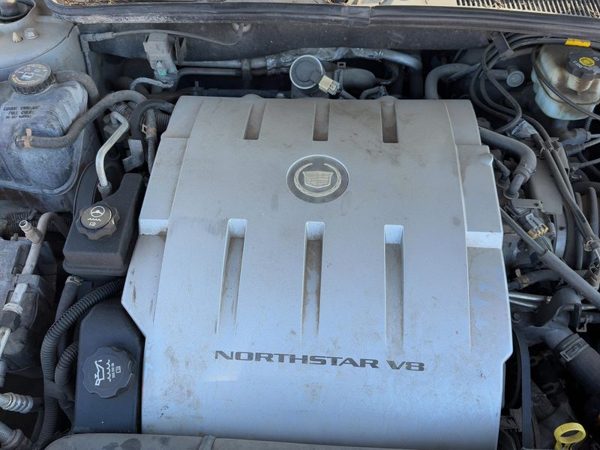 2005 Cadillac Deville Engine Cover 4.6L — photo 3