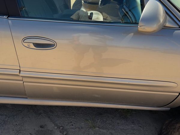 2001 Buick LeSabre Front Door RH Bronzemist 54U — photo 1