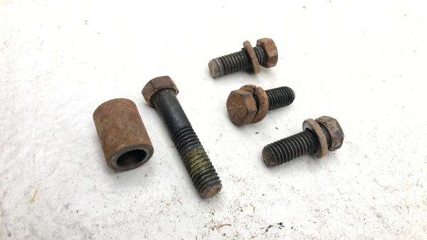 80-91 Sierra 3500 Set Of Bolts For Power Steering Gear Box Hardware Oem 4X2 2Wd — photo 3