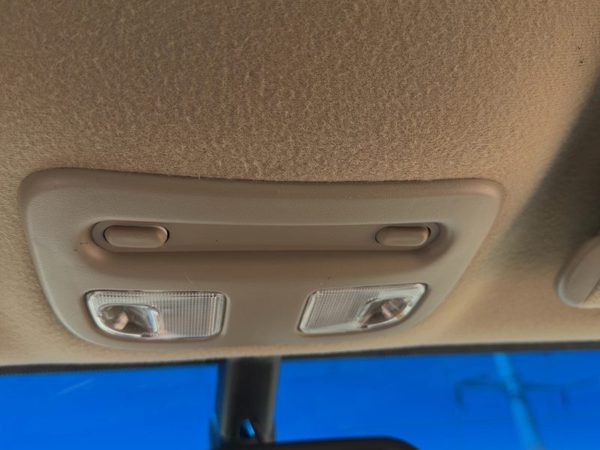 00-05 Lesabre Center Overhead Console Oem Dome Light Map Lamp Cubby Taupe 56B — photo 4