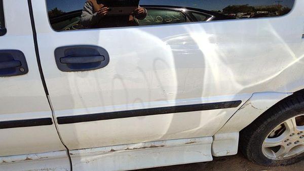 2007 Chevy Uplander Rear Door LH White 50U — photo 1