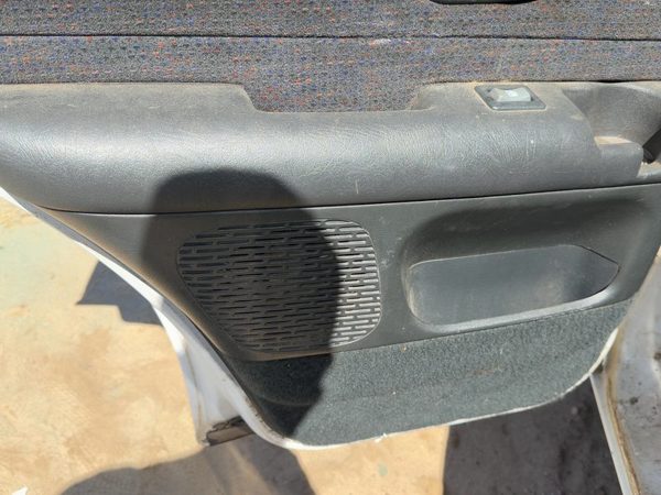 98-03 S10 Blazer Driver Left Rear Door Trim Panel With Switches Back Graphite — photo 5