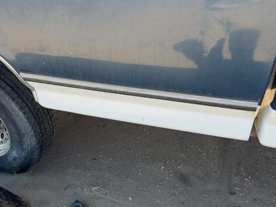 1992 Ford F250 Passenger Right Rear Moulding On Front Of Box Oem