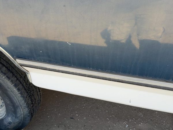 1992 Ford F250 Passenger Right Rear Moulding On Front Of Box Oem — photo 4