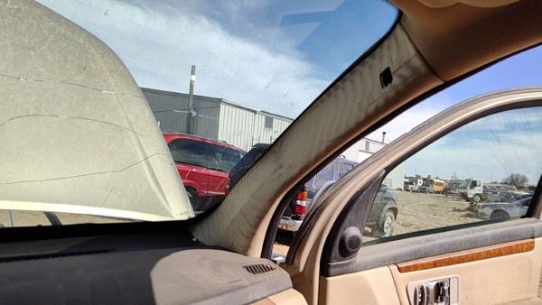 07-09 Grand Vitara Xl-7 Passenger Right A Pillar Trim Windshield Post Panel Tan — photo 2