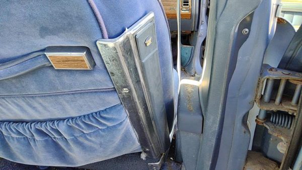 1980-1984 Deville Sedan Passenger Right Power Seat Track With Motors Only Oem — photo 5