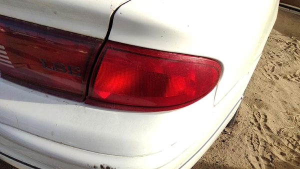 1997-2004 Buick Regal Passenger Right Tail Light Brake Lamp Oem Rear 19149888 — photo 2