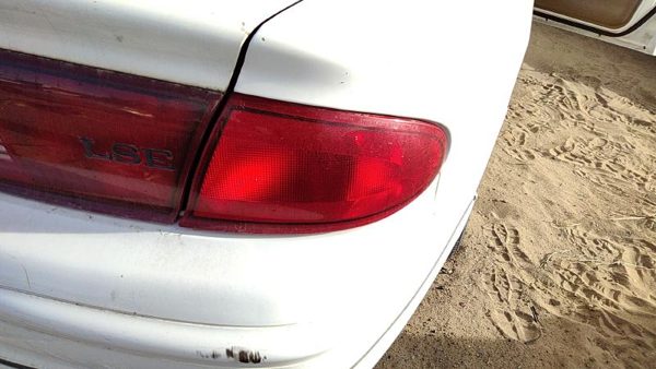 1997-2004 Buick Regal Passenger Right Tail Light Brake Lamp Oem Rear 19149888 — photo 1