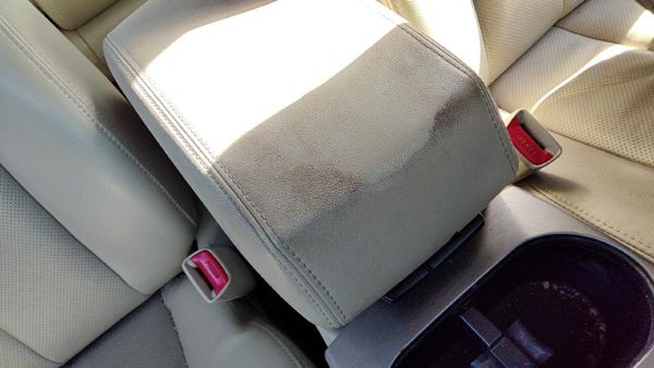 10-14 Legacy Outback Center Console Lid Only Arm Rest Fold Down Wil Warm Ivory — photo 3