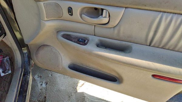 01-04 Buick Regal Passenger Right Front Door Trim Panel With Switches Tan 525 — photo 6