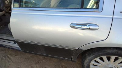 2003 Lincoln Town Car Rear Door LH Silver