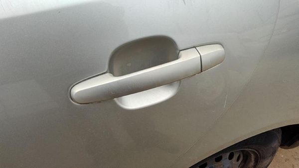 02-06 Camry Driver Left Rear Outside Door Handle Back 1C8 Lunar Mist Metallic — photo 3
