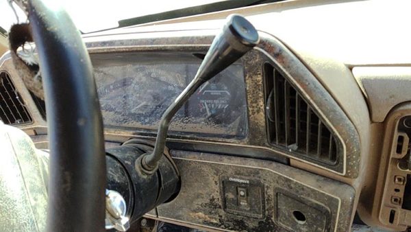 1987-1990 Ford F150 Trim Bezel Around Speedometer Oem Dash Surround Panel Brown — photo 1