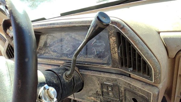 1987-1990 Ford F150 Trim Bezel Around Speedometer Oem Dash Surround Panel Brown — photo 2