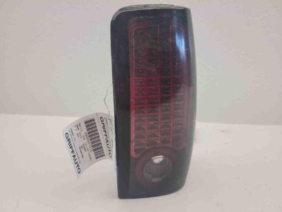 2004-2006 Chevy Tahoe Passenger Right Tail Light Brake Lamp Oem Rear 15832092