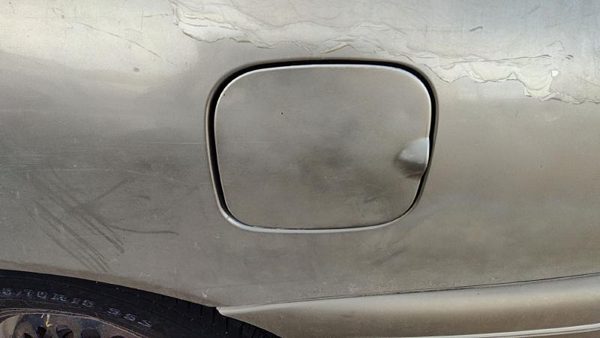 1997-2005 Buick Century Fuel Tank Door With Hinge Gas Lid Oem Filler Silver — photo 3