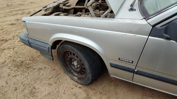 1991 Volvo 740 Fender LH Silver — photo 2