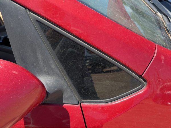 2004-2009 Toyota Prius Passenger Right Quarter Glass Side Window 6271047011 — photo 3