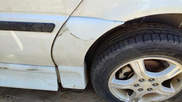 05-09 Chevy Uplander Driver Left Rear Moulding On Quarter Panel Oem White 50U — photo 2