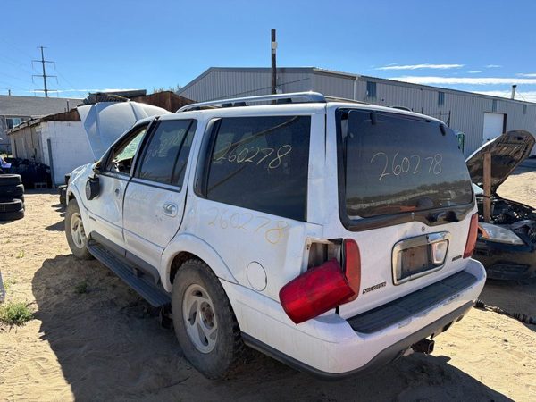 1998 Lincoln Navigator — vehicle photo 4