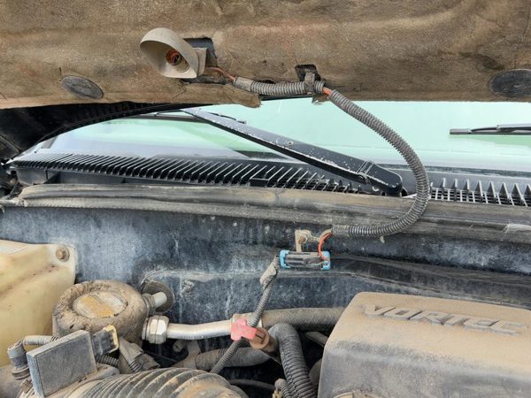 94-99 Chevy Silverado 1500 Passenger Right Windshield Wiper Arm Oem Blade Lever — photo 1