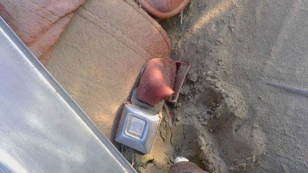 78-87 Buick Regal Passenger Right Front Seat Belt Buckle Receiver Oem Red Rb — photo 4