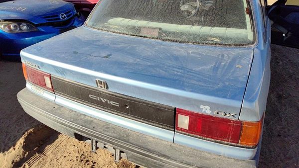 1989 Honda Civic Trunk/decklid/hatch/tailgate Blue — photo 2