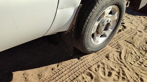 2011-2016 Ford F250 Passenger Right Mud Guard From Fender Mud Flap Oem — photo 2