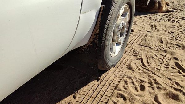 2011-2016 Ford F250 Passenger Right Mud Guard From Fender Mud Flap Oem — photo 4