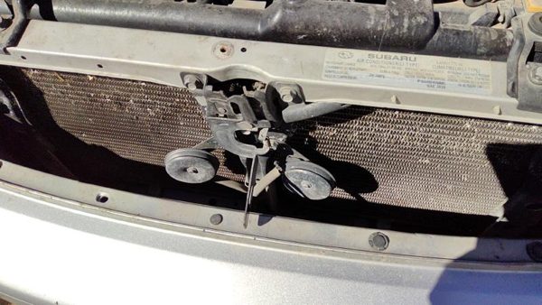2000-2004 Subaru Legacy Hood Latch Assembly With Bracket Oem 53060Ae00a — photo 4