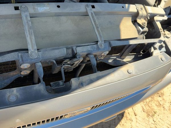 00-05 Buick Lesabre Top Plastic Cover Above Radiator Support Sight Shield Oem — photo 5
