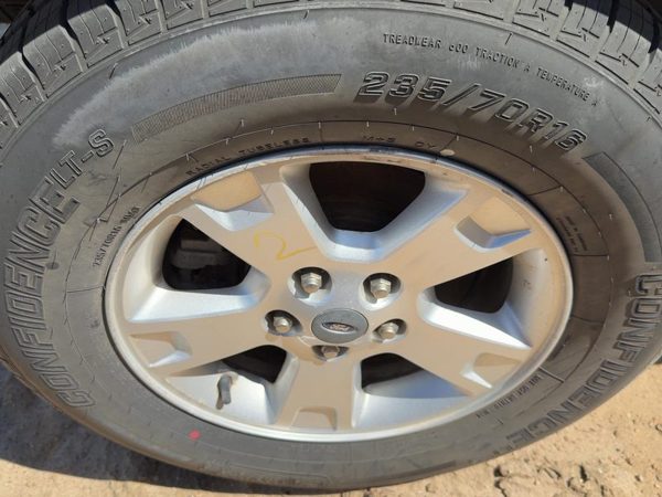 05-07 Escape 16" Aluminum Wheel Oem Factory 5 Spoke Rim #2 16X7 Exposed Lugs — photo 3