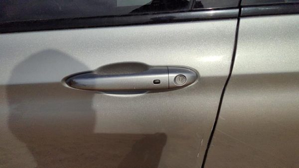 2015-17 Chrysler 200 Driver Left Front Outside Door Handle Oem Billet Silver Psc — photo 1