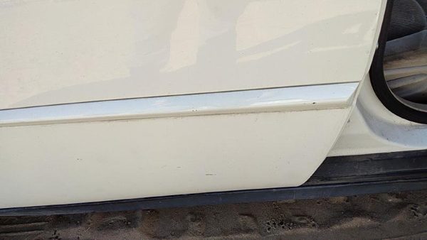 05-09 Lacrosse Passenger Right Rear Moulding From Door Back Trim Strip White 40U — photo 5