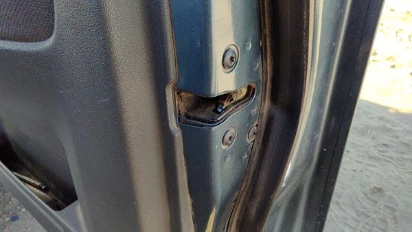 2004-2007 Gmc Canyon Passenger Right Front Door Latch With Rods/Cables Oem — photo 3
