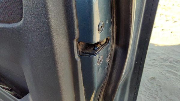 2004-2007 Gmc Canyon Passenger Right Front Door Latch With Rods/Cables Oem — photo 4