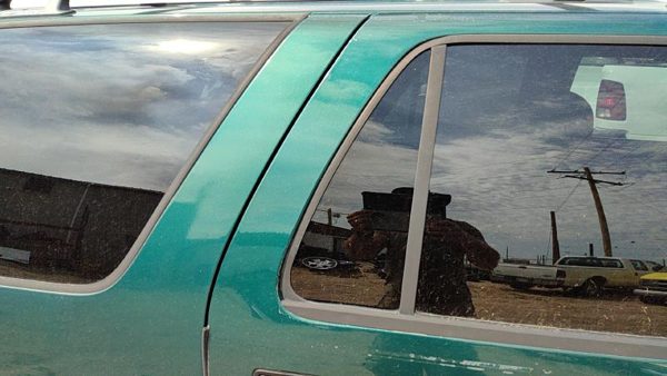 1995-2005 S10 Blazer Passenger Right Rear Vent Window Back Door Glass With Frame — photo 3