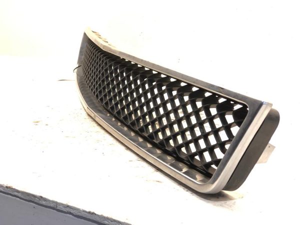 2012 Chevy Tahoe Grille Ls Black With Chrome Surround Lower Mocha Gha — photo 14